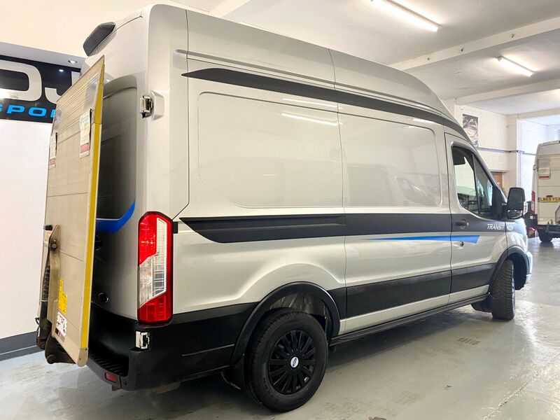 FORD TRANSIT