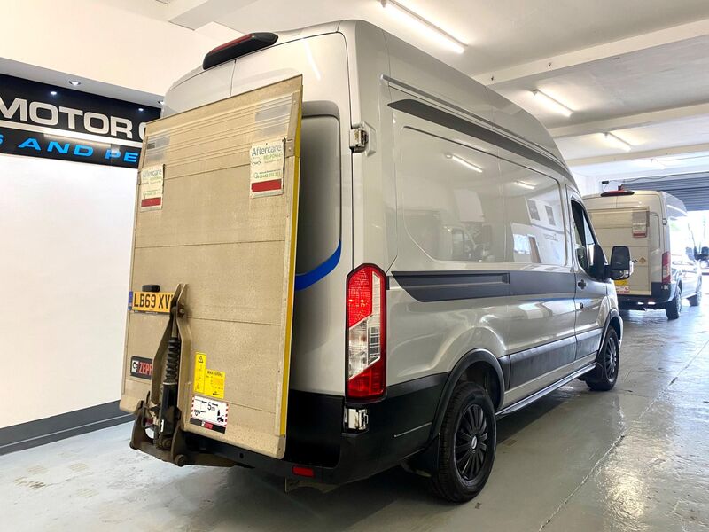 FORD TRANSIT