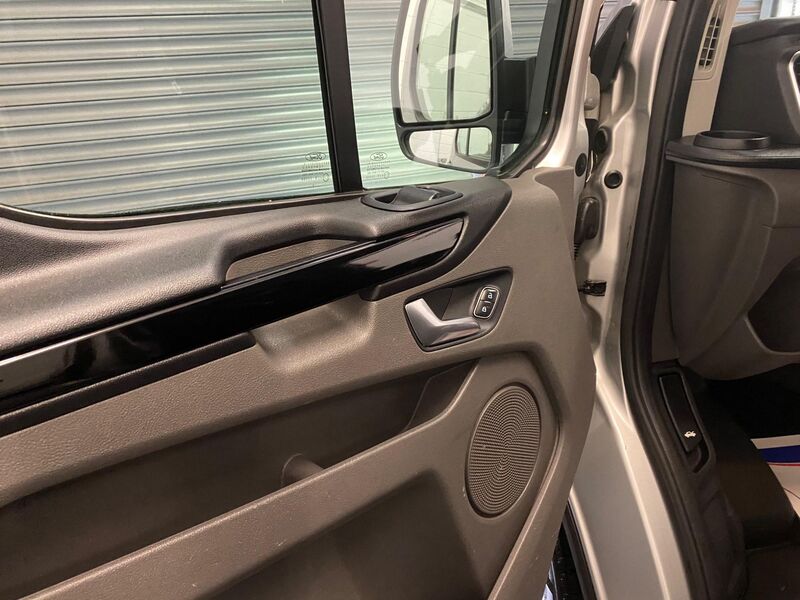 FORD TRANSIT CUSTOM