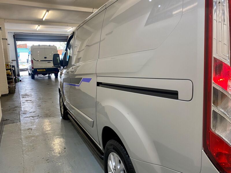 FORD TRANSIT CUSTOM