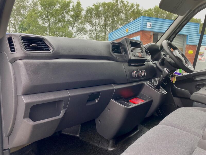 RENAULT MASTER