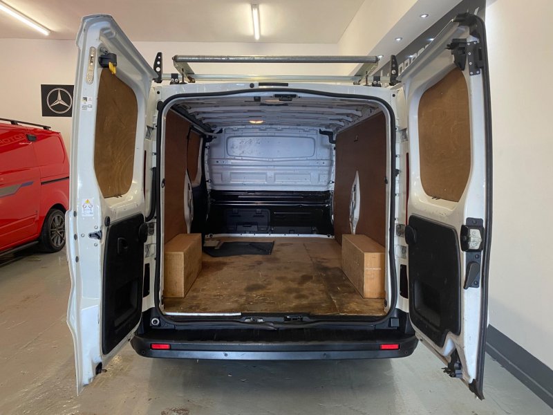 RENAULT TRAFIC