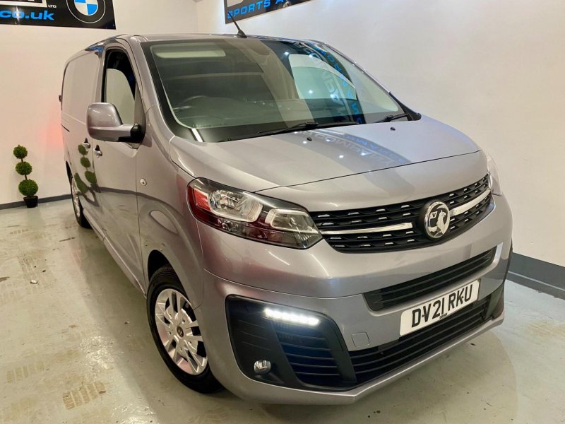 VAUXHALL VIVARO