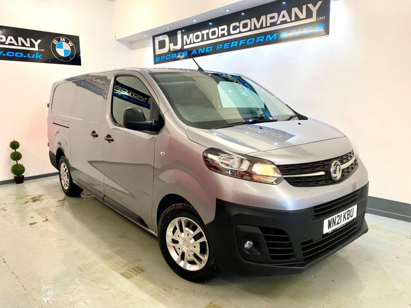VAUXHALL VIVARO