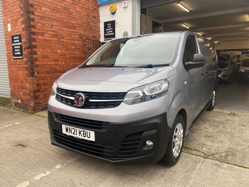 VAUXHALL VIVARO