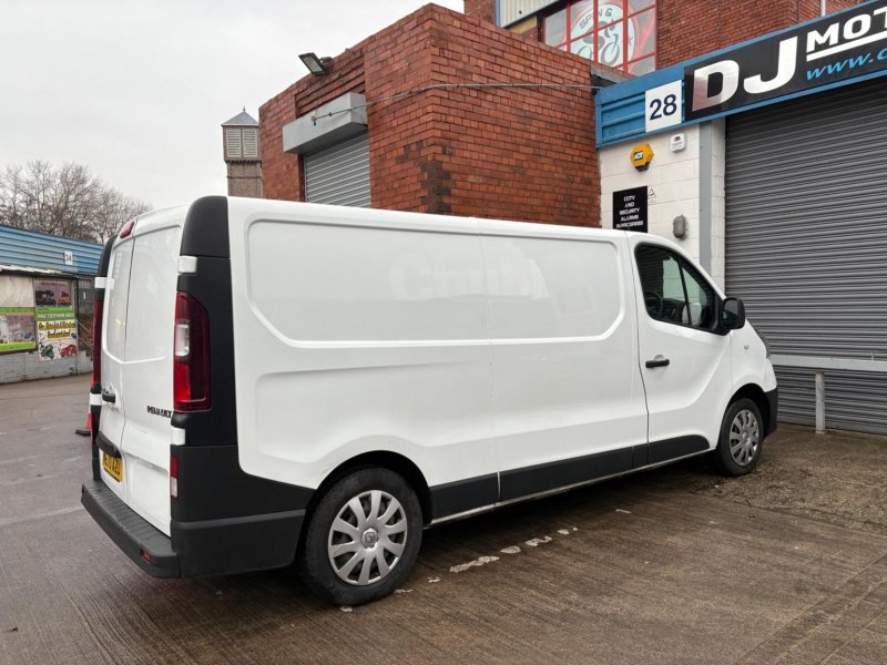 RENAULT TRAFIC