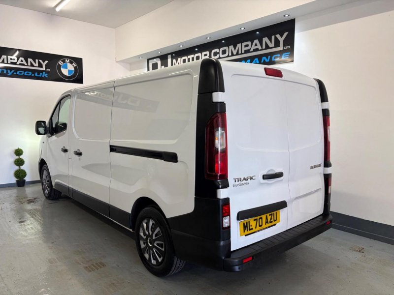 RENAULT TRAFIC