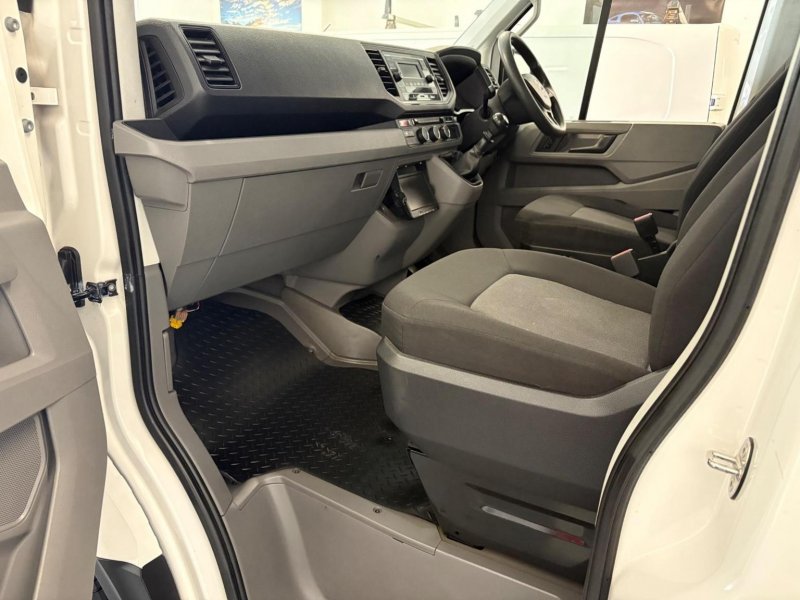 VOLKSWAGEN CRAFTER