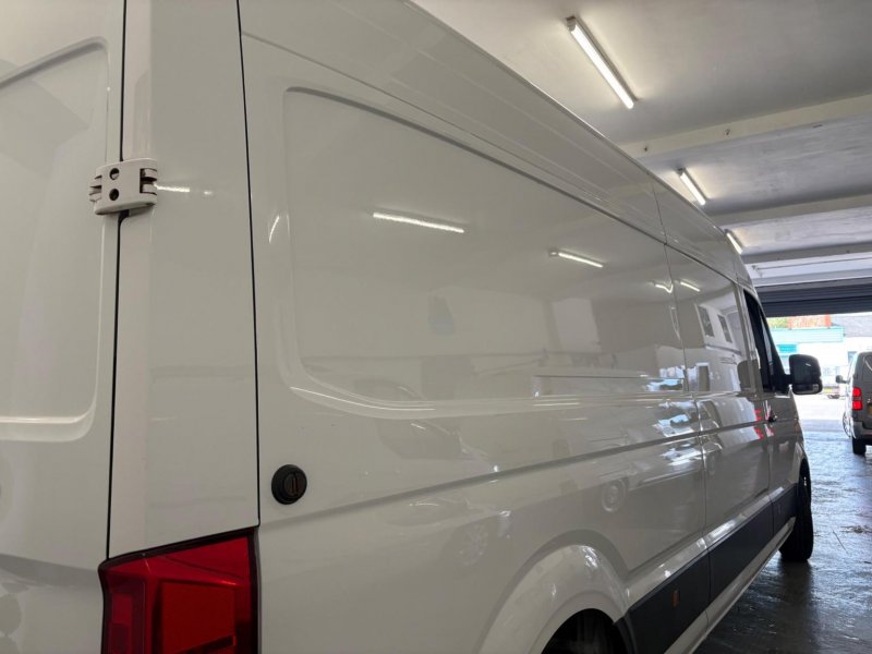 VOLKSWAGEN CRAFTER