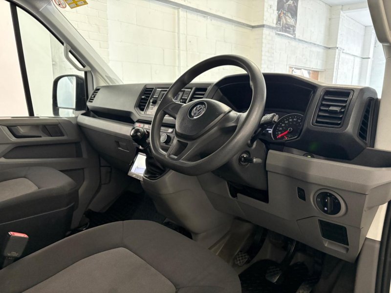 VOLKSWAGEN CRAFTER