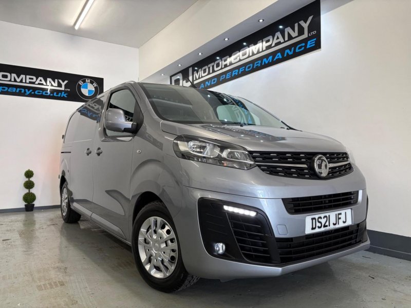 VAUXHALL VIVARO