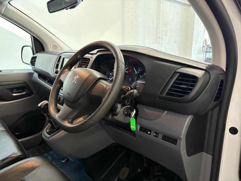 PEUGEOT EXPERT