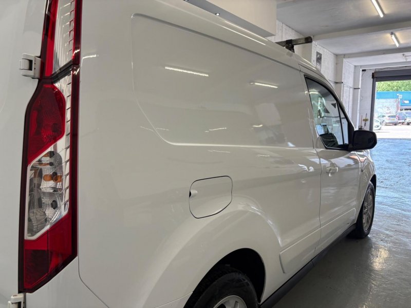 FORD TRANSIT CONNECT