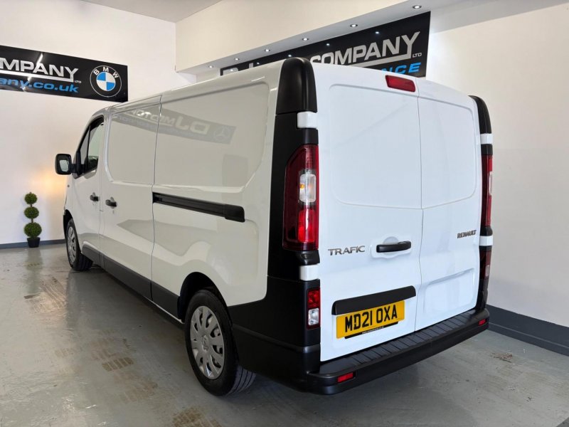 RENAULT TRAFIC