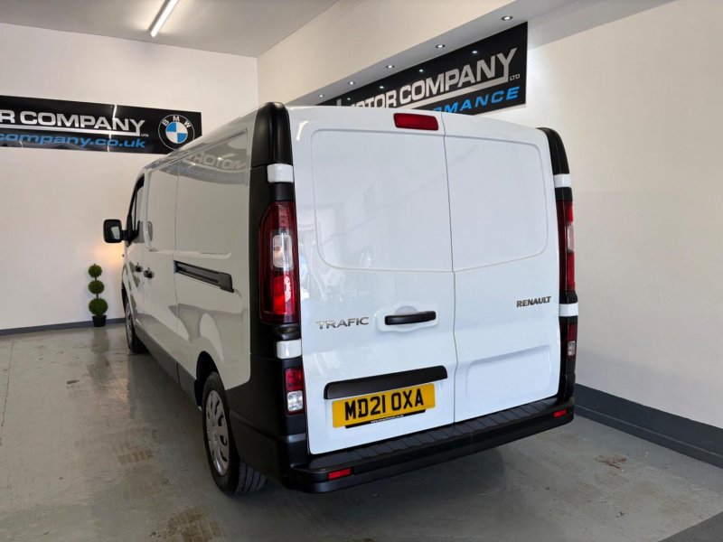 RENAULT TRAFIC