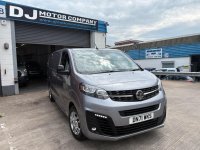 VAUXHALL VIVARO