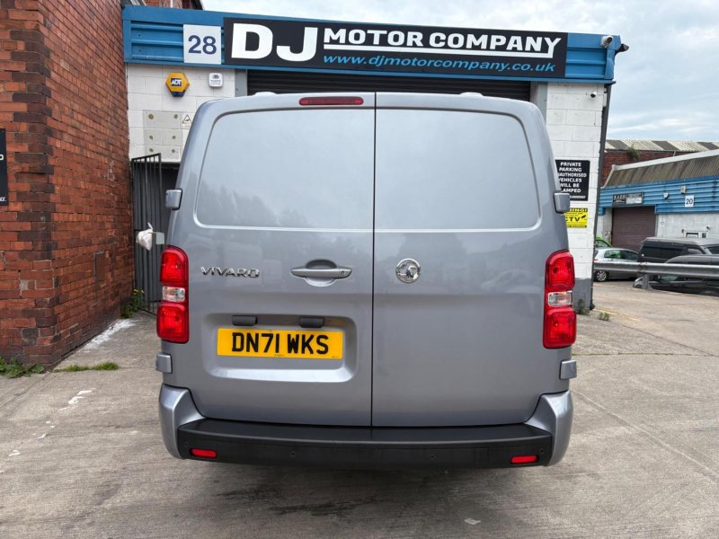 VAUXHALL VIVARO