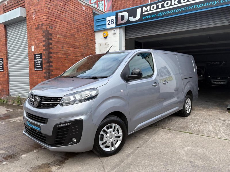 VAUXHALL VIVARO