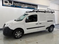 NISSAN NV250